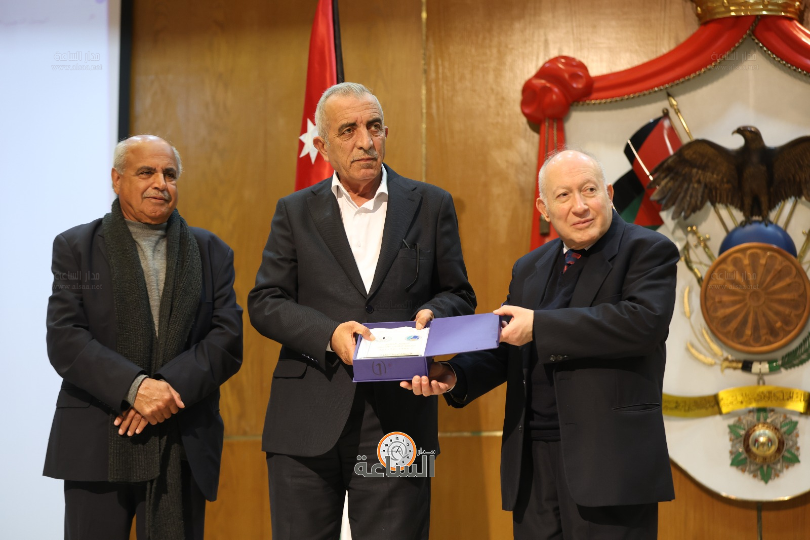 Madar Al-Saa Images 0.860713996400218