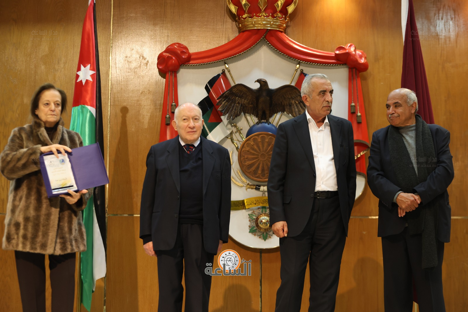 Madar Al-Saa Images 0.4442812235939453