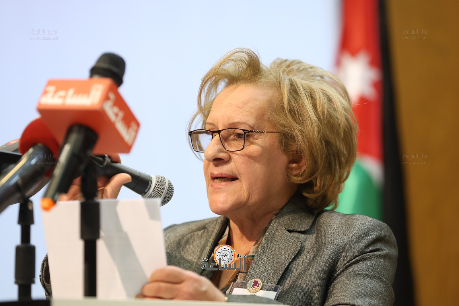 Madar Al-Saa Images 0.38290519388270394