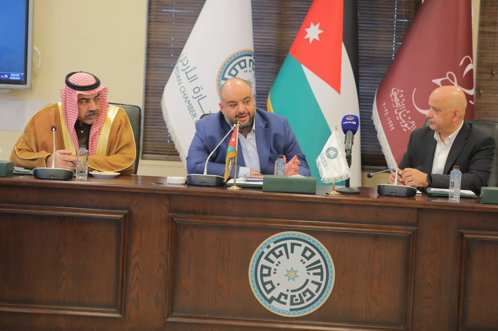 Madar Al-Saa Images 0.4197097468214468