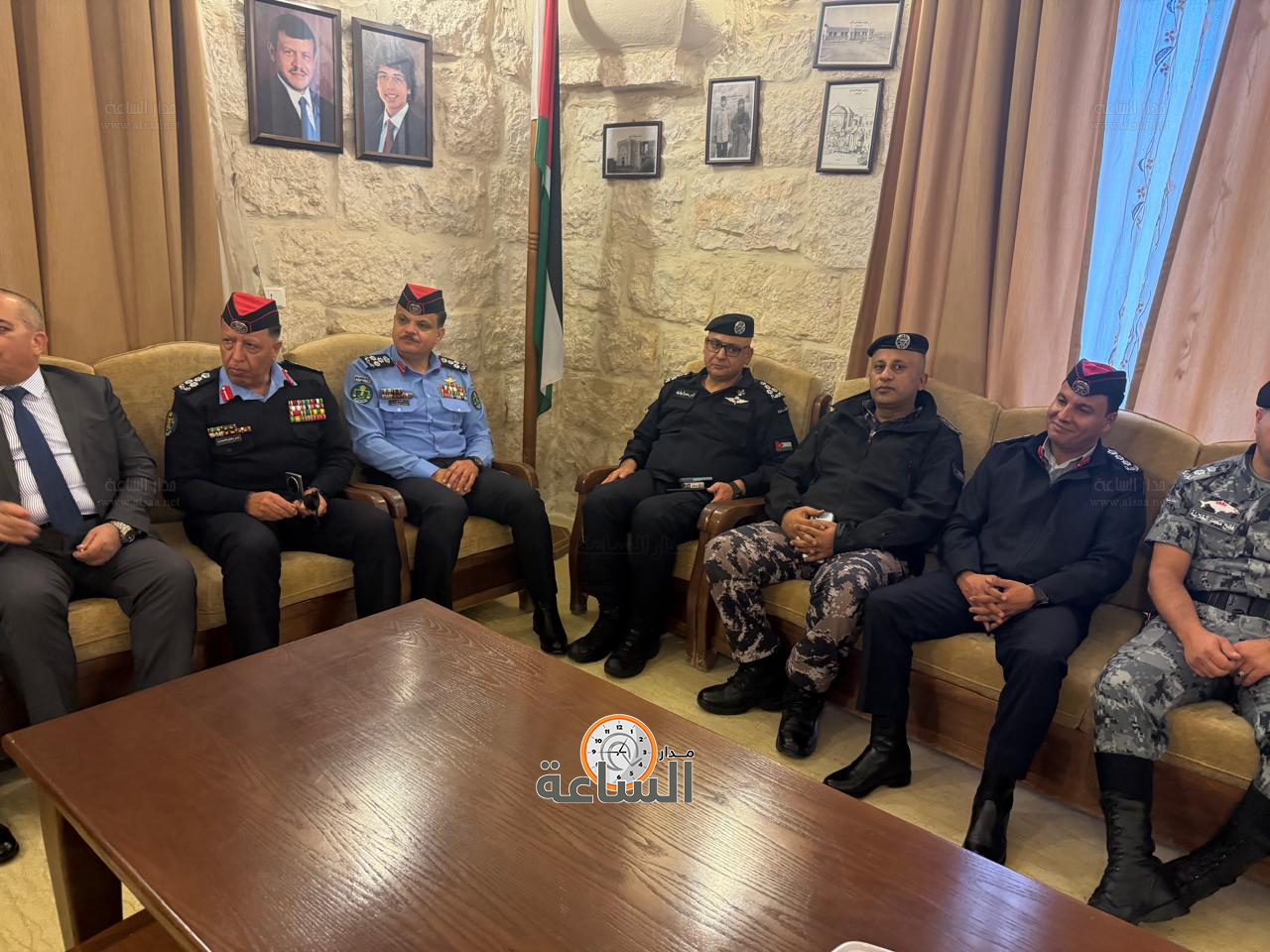 Madar Al-Saa Images 0.6628950060749568