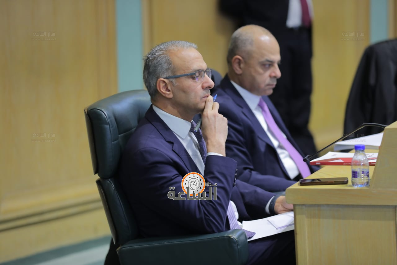 Madar Al-Saa Images 0.4834318794450423