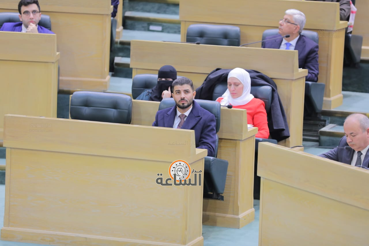 Madar Al-Saa Images 0.4587966014467211