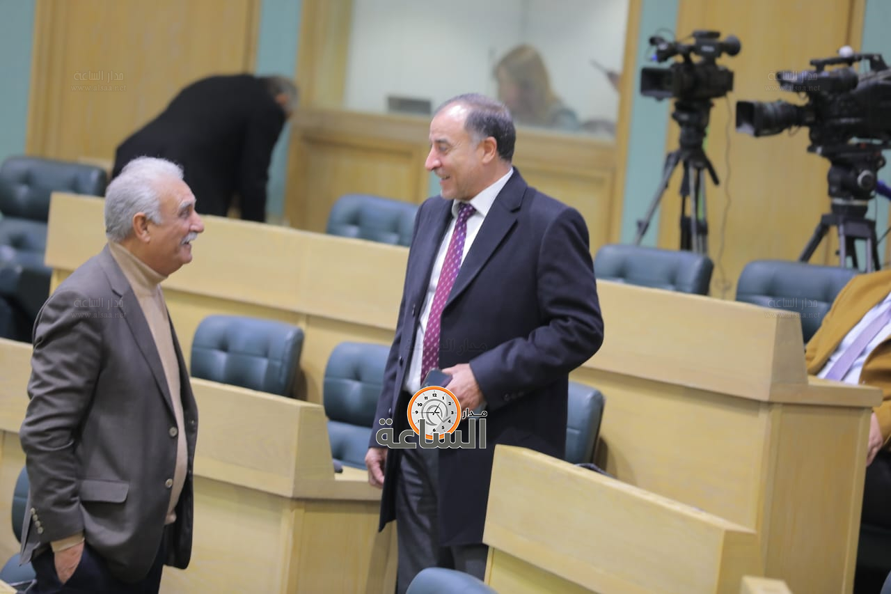 Madar Al-Saa Images 0.12657794732471594