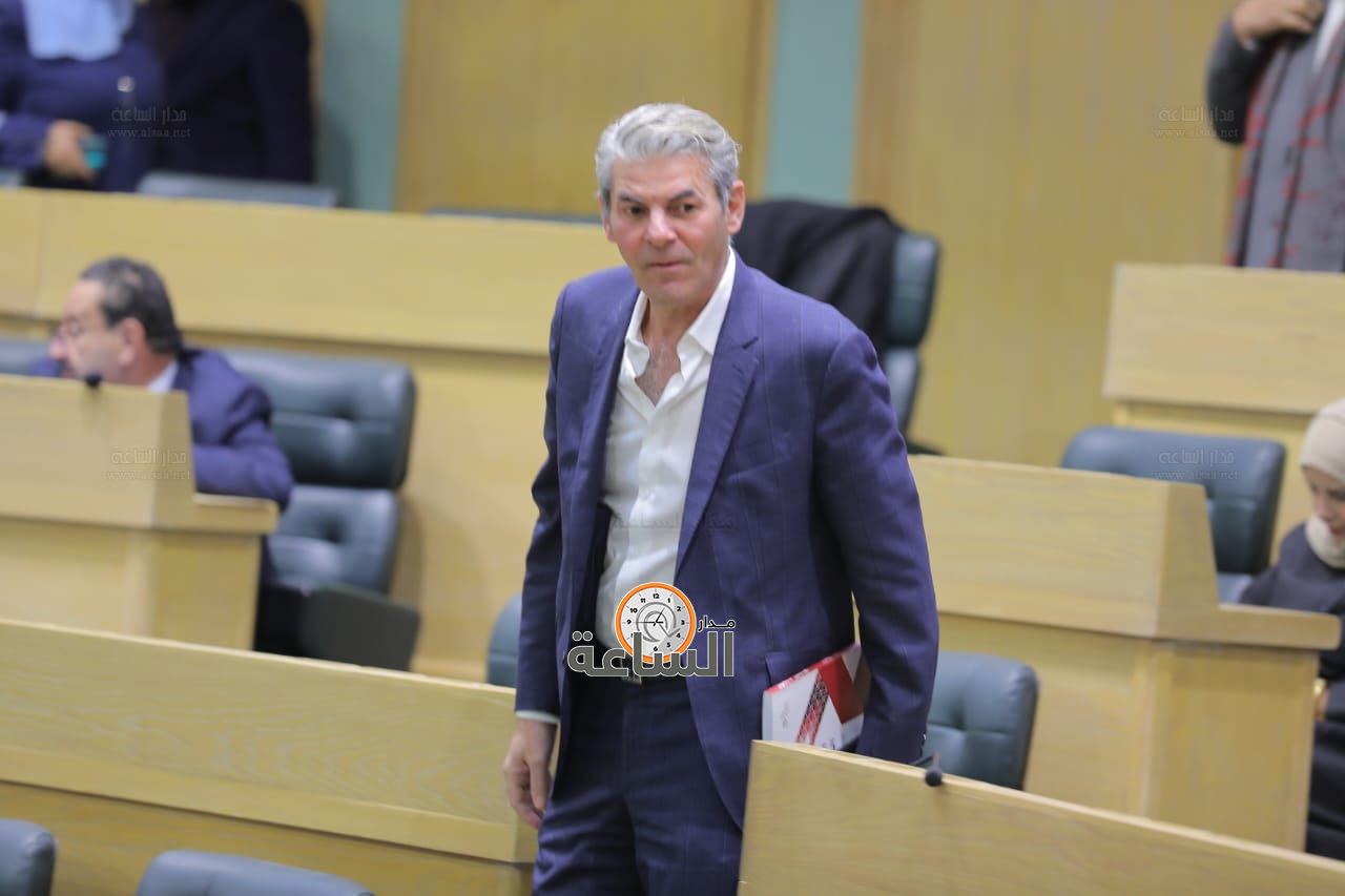 Madar Al-Saa Images 0.9002950068079949