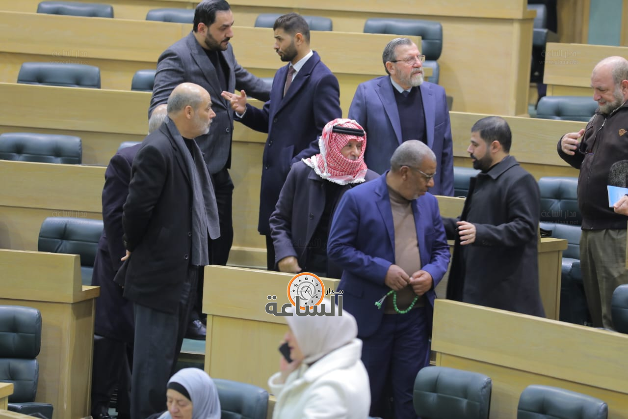 Madar Al-Saa Images 0.06367340029332369