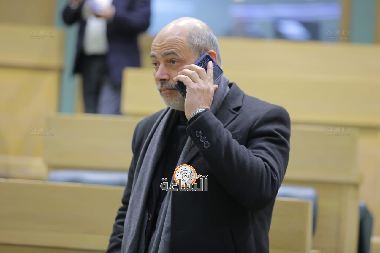 Madar Al-Saa Images 0.17997148807192453