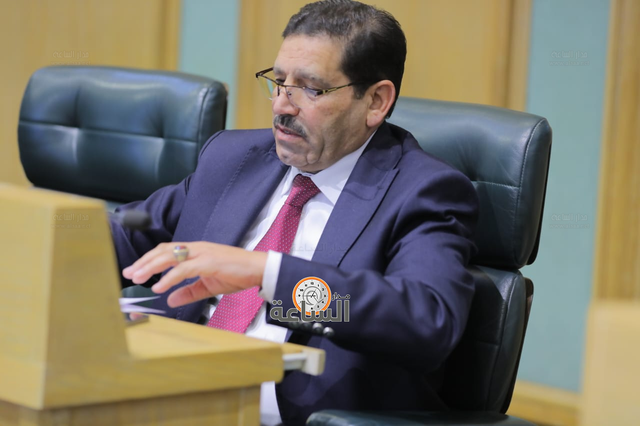 Madar Al-Saa Images 0.35772674904321544