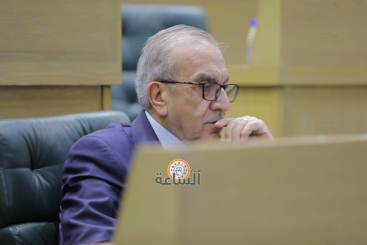 Madar Al-Saa Images 0.3813038716461823