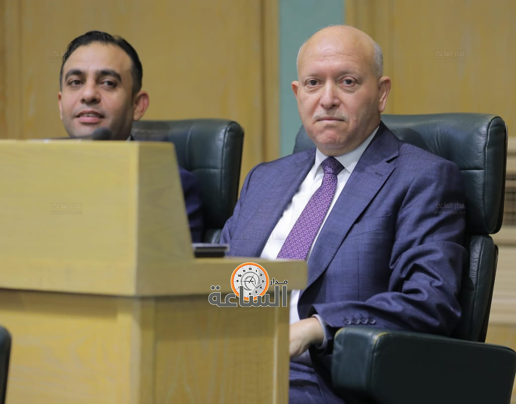 Madar Al-Saa Images 0.2530838037143308