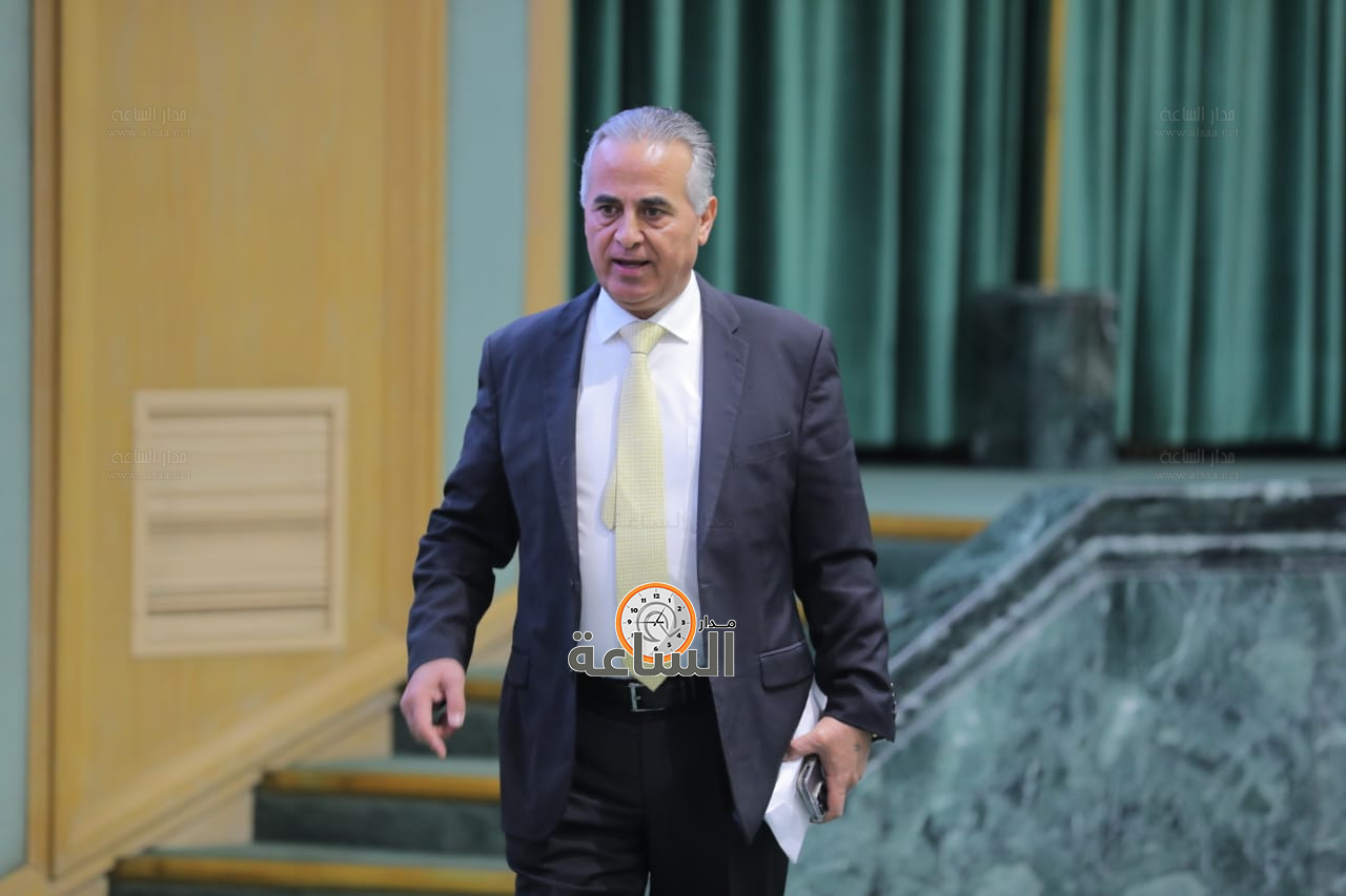 Madar Al-Saa Images 0.23515351867312417