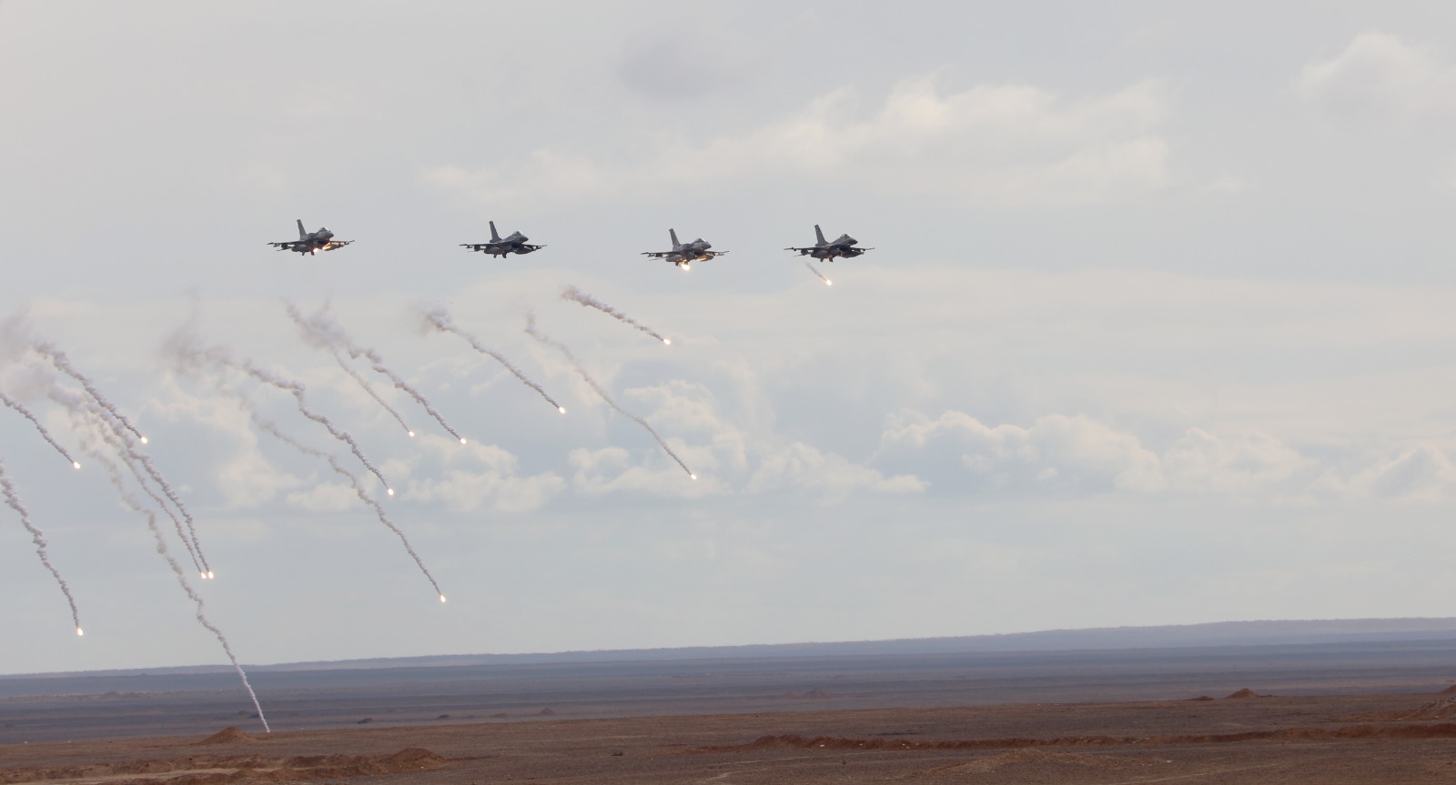 Madar Al-Saa Images 0.4578651849060569