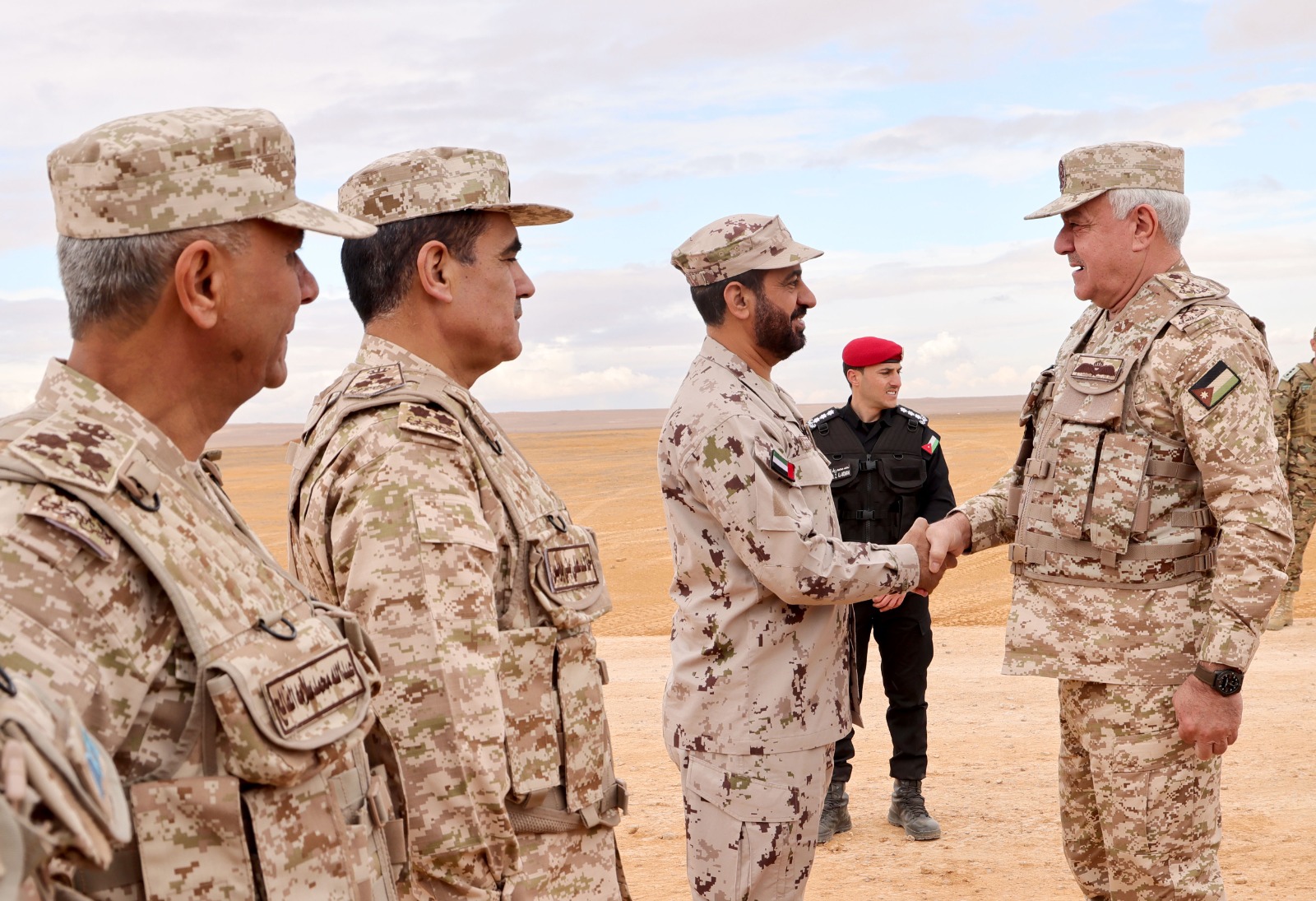 Madar Al-Saa Images 0.45406646268778483