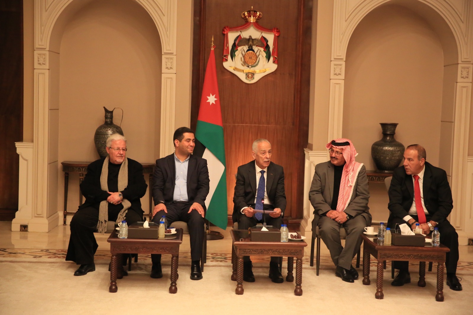 Madar Al-Saa Images 0.6911121969094562