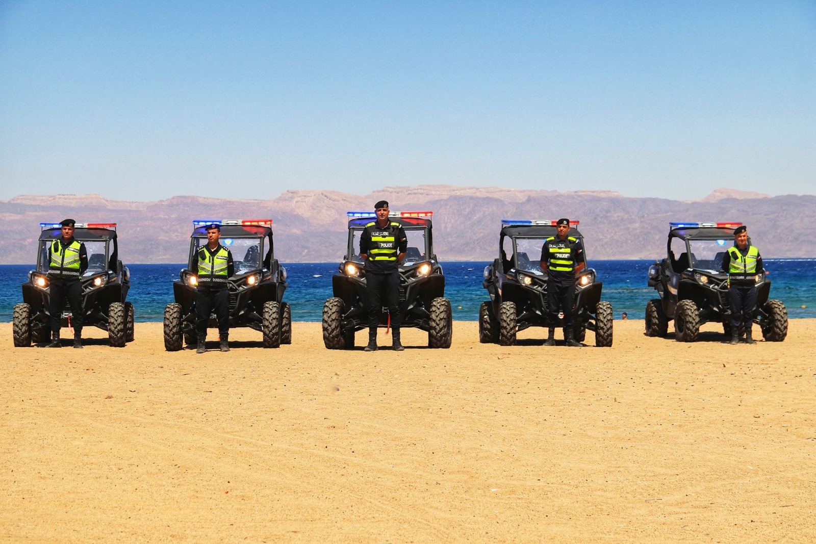 Madar Al-Saa Images 0.9323971432018303