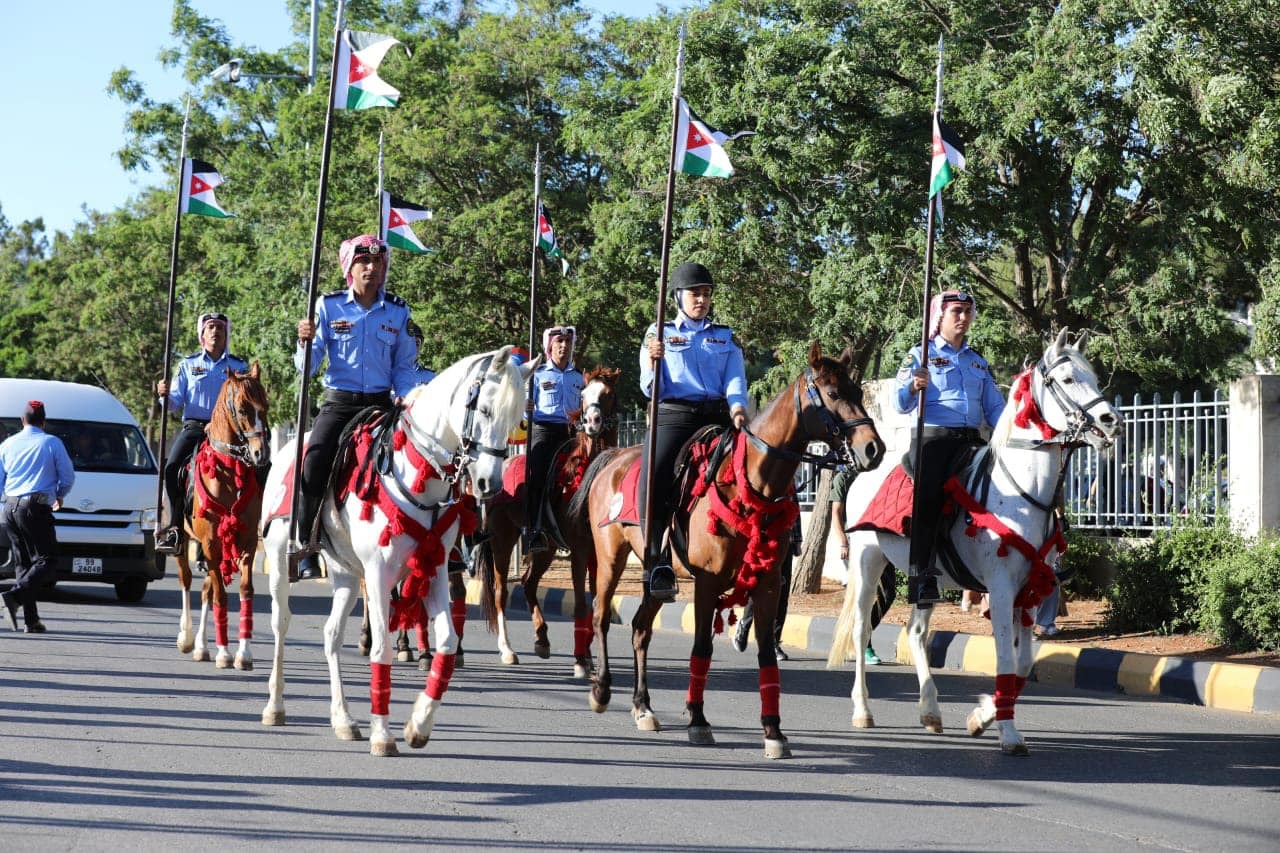 Madar Al-Saa Images 0.3387611791752836