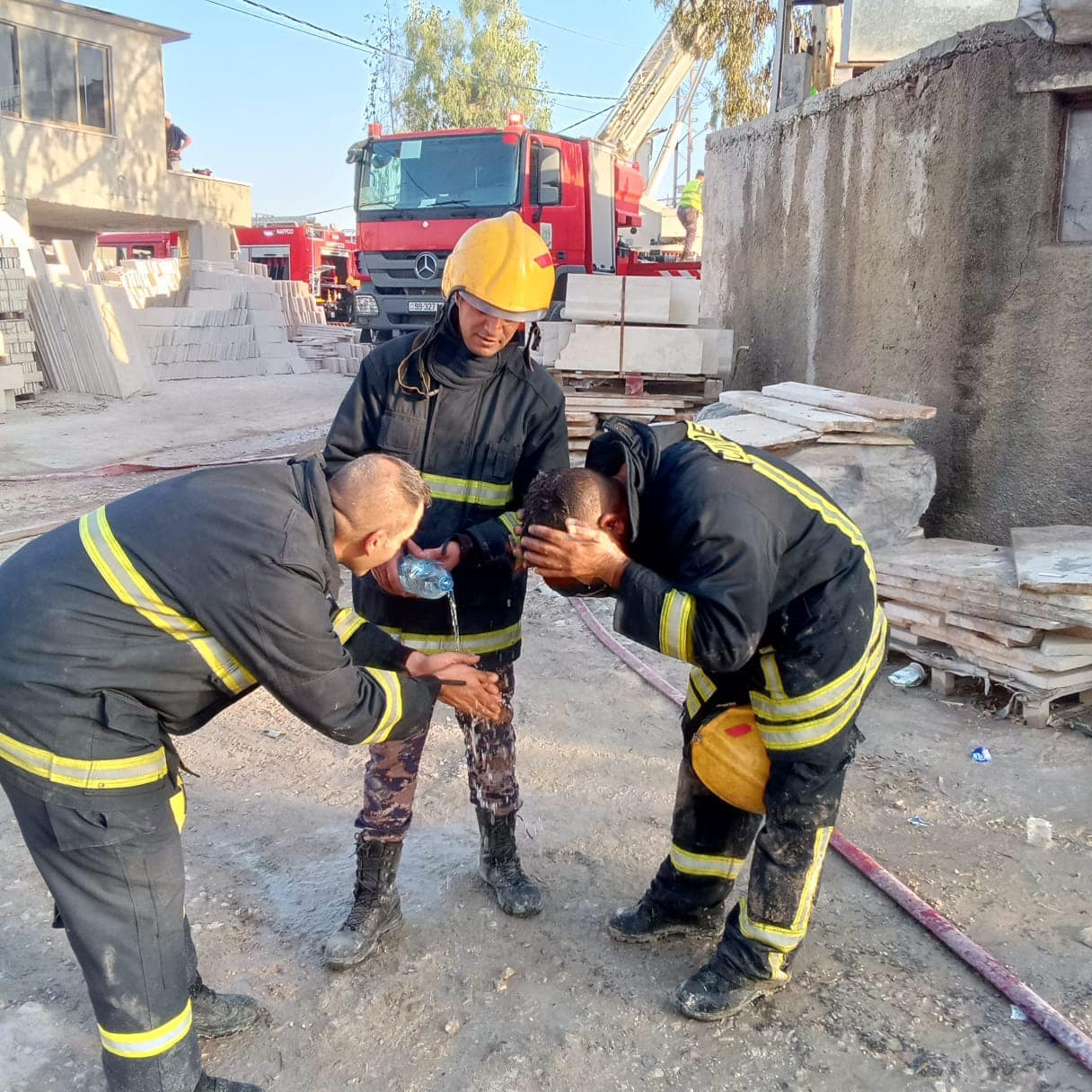 Madar Al-Saa Images 0.000012873693276738152