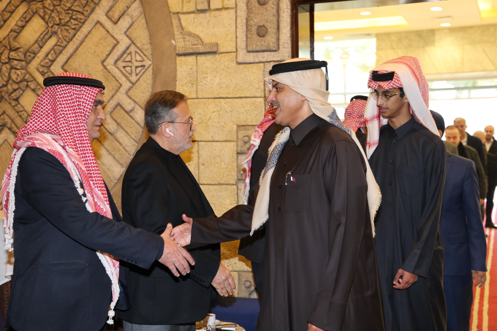 Madar Al-Saa Images 0.01329981137050451