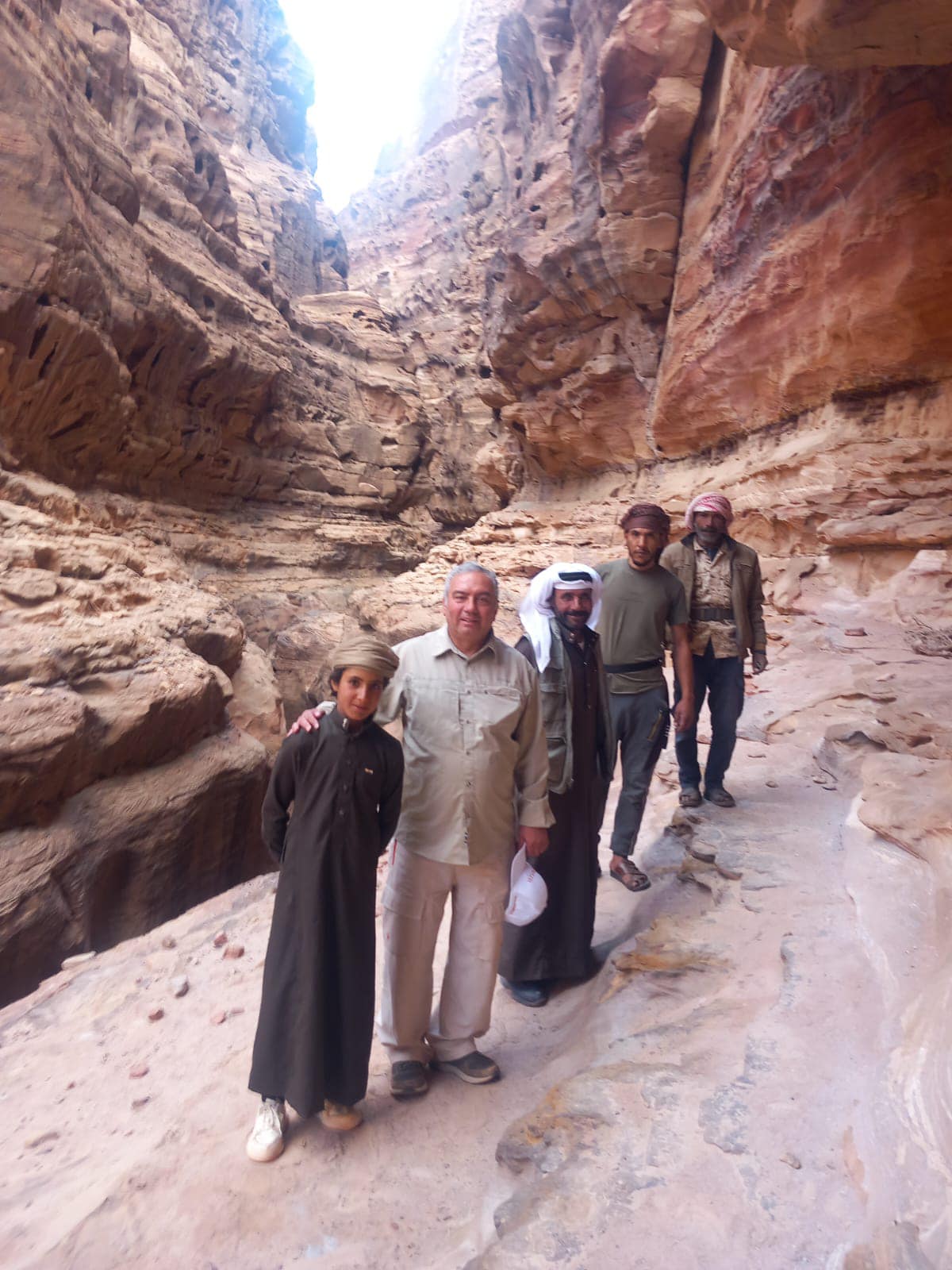 Madar Al-Saa Images 0.39880378988720633