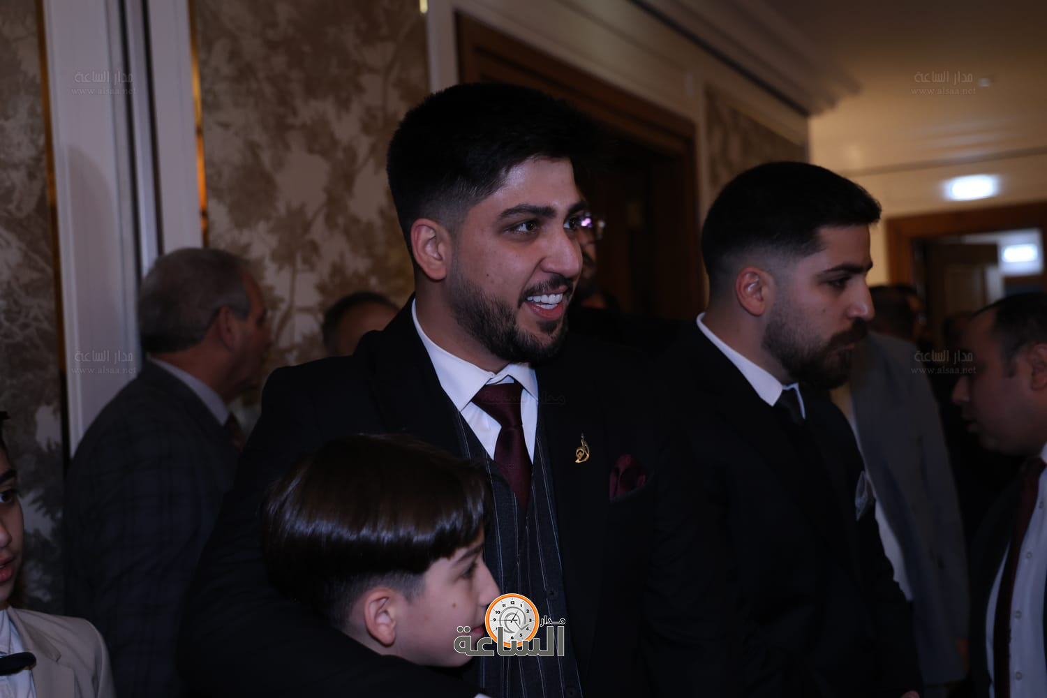 Madar Al-Saa Images 0.8898352923210195