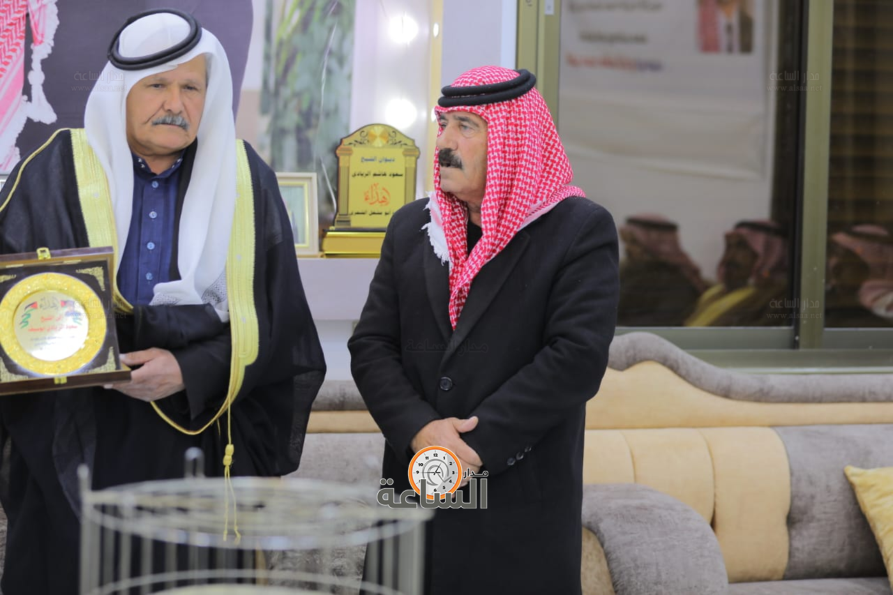 Madar Al-Saa Images 0.04380183039609875