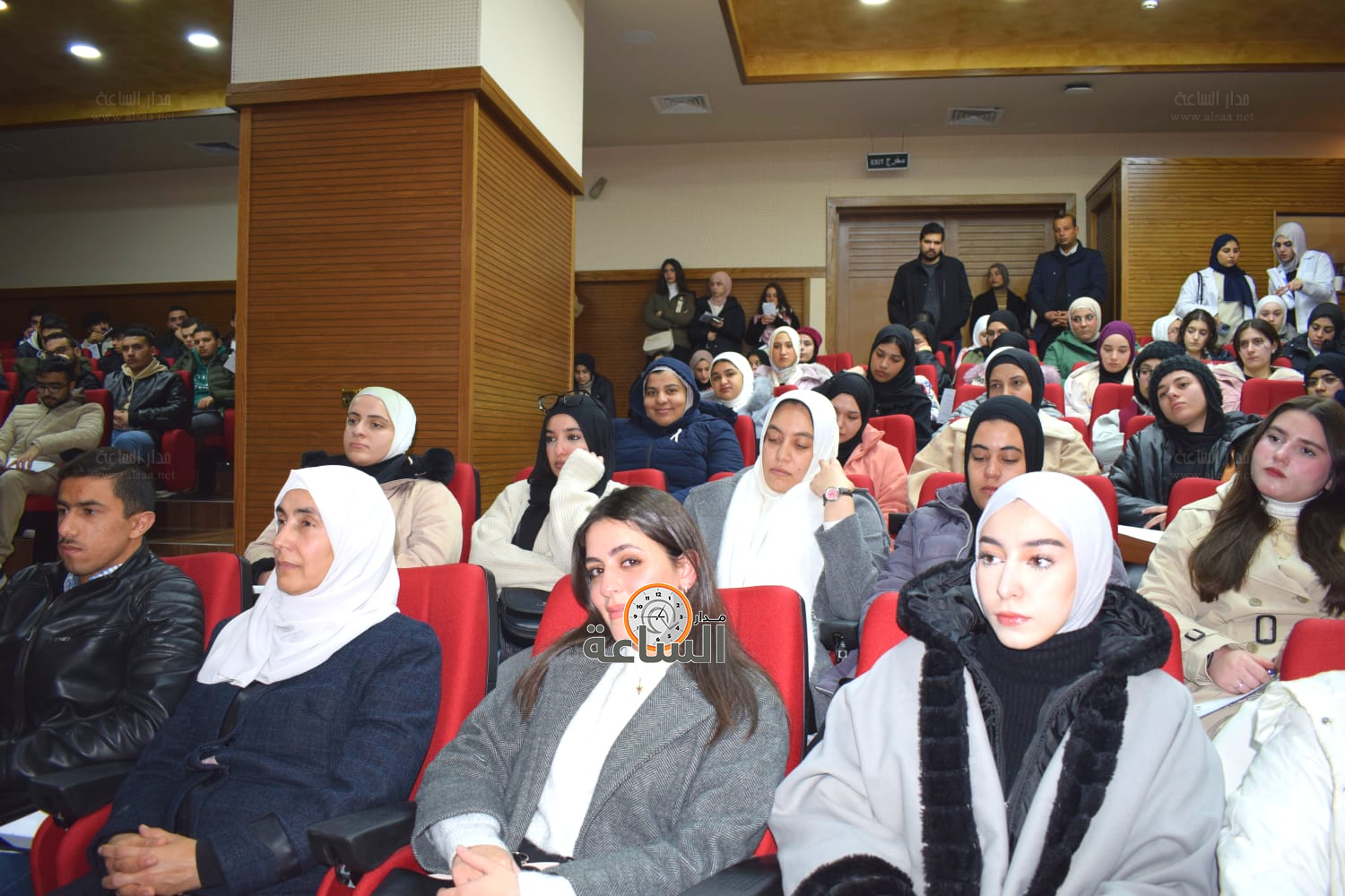 Madar Al-Saa Images 0.9144818699936372