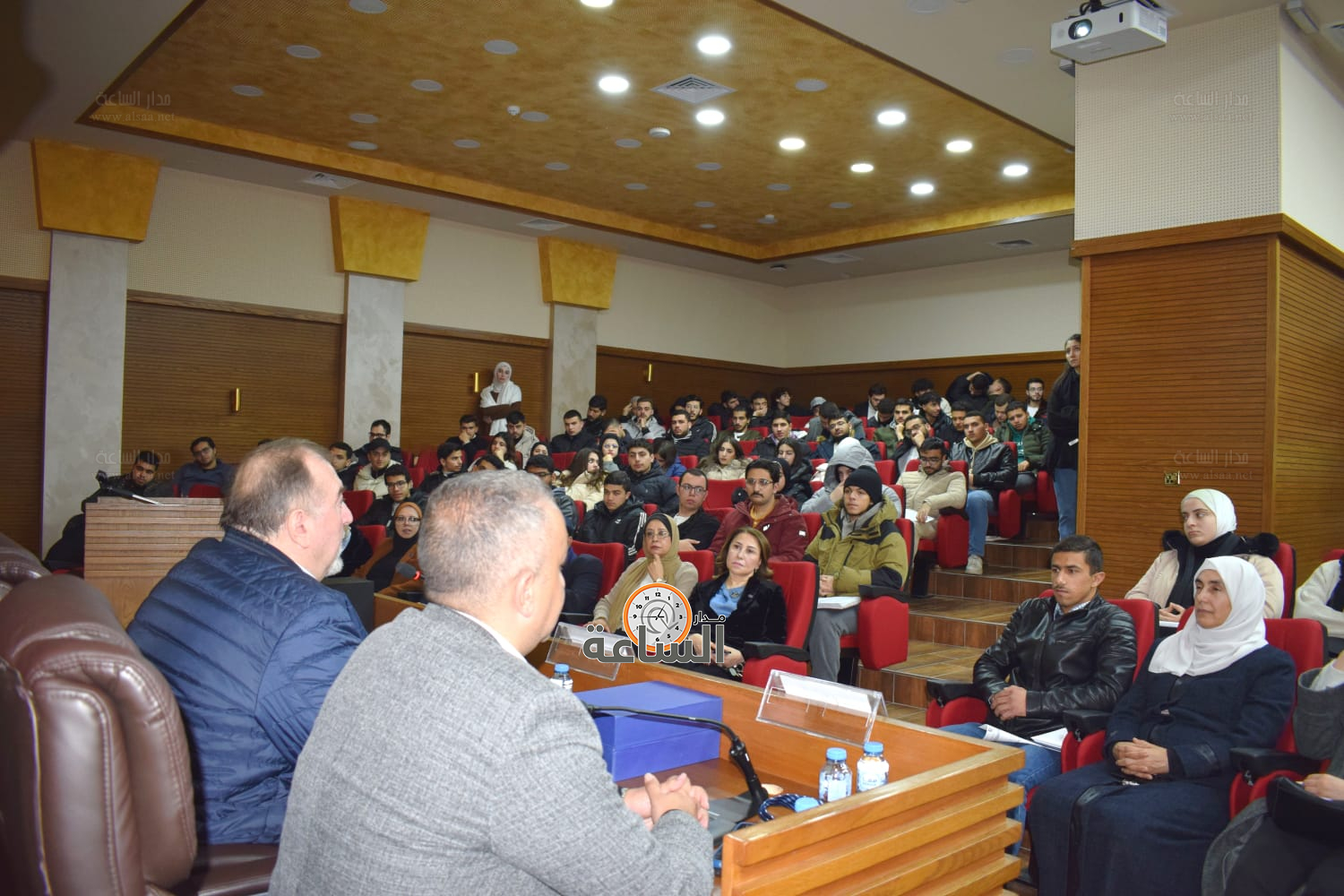 Madar Al-Saa Images 0.9166030842030102