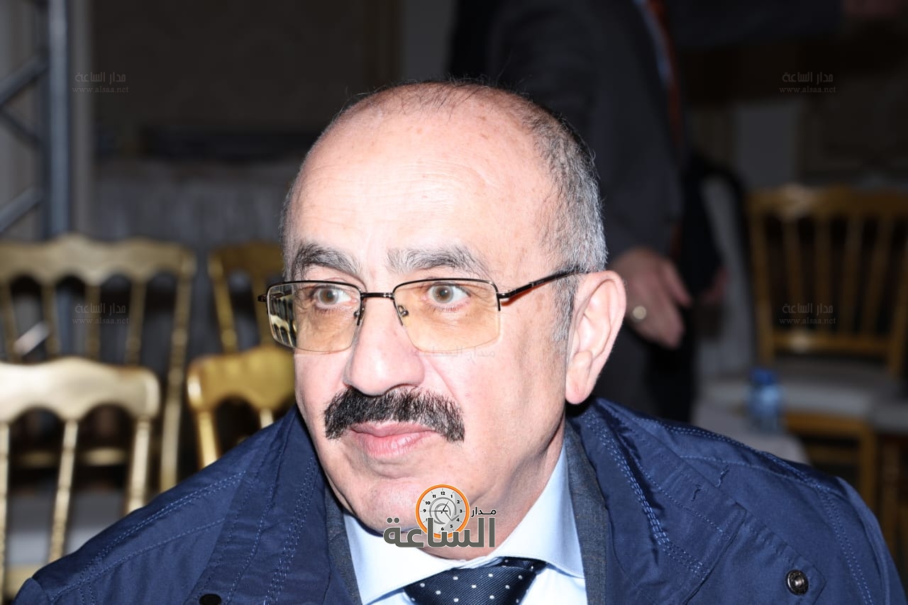 Madar Al-Saa Images 0.9721423494875086