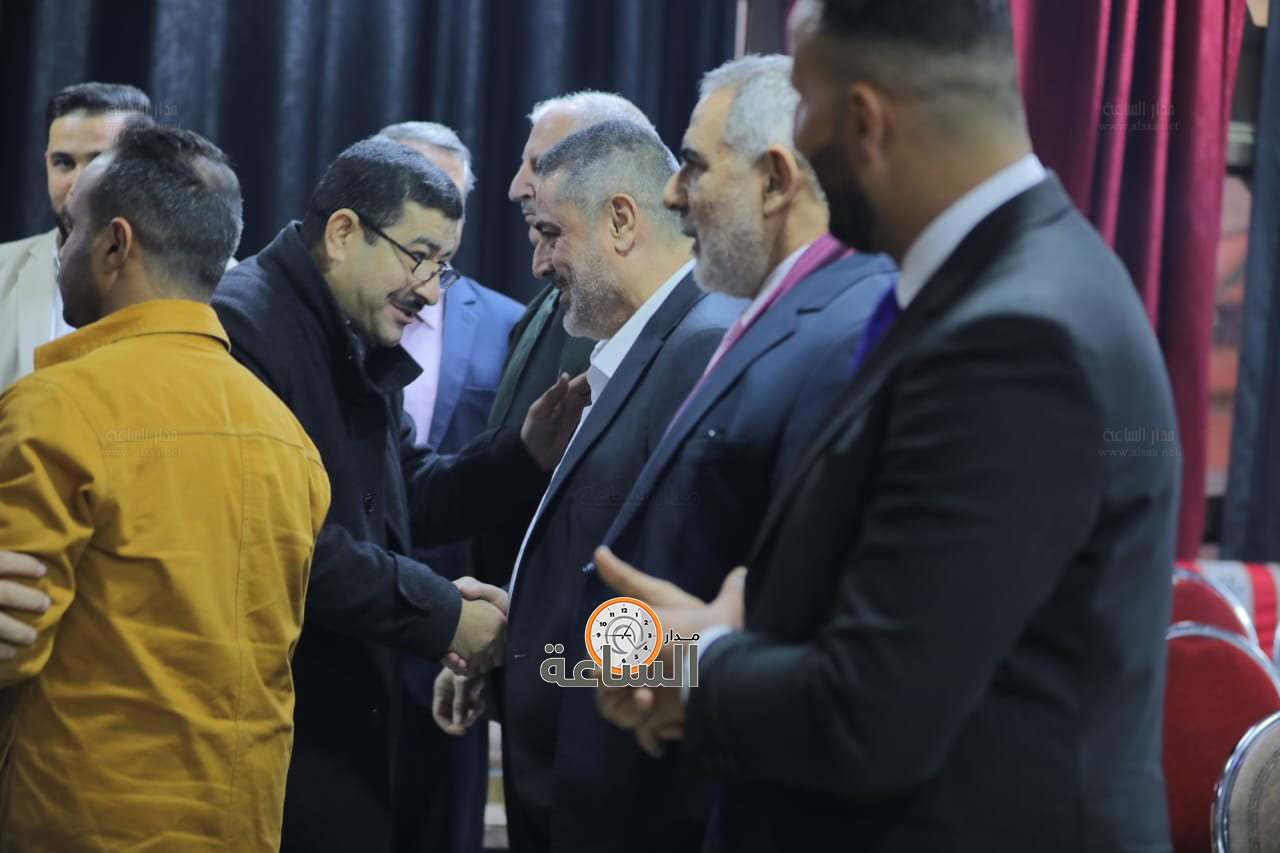 Madar Al-Saa Images 0.2307114380818025