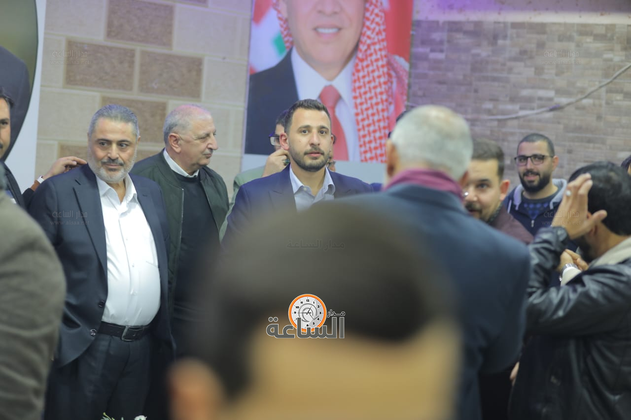 Madar Al-Saa Images 0.8327439537267352