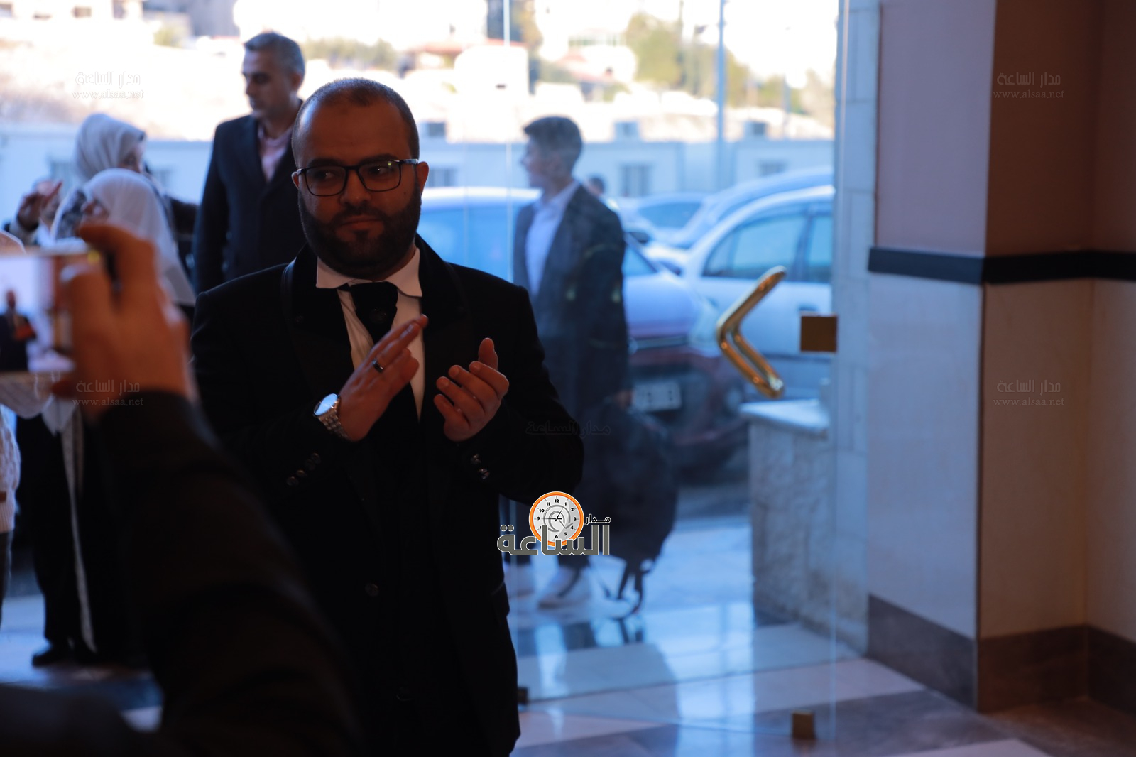 Madar Al-Saa Images 0.012809181906693112