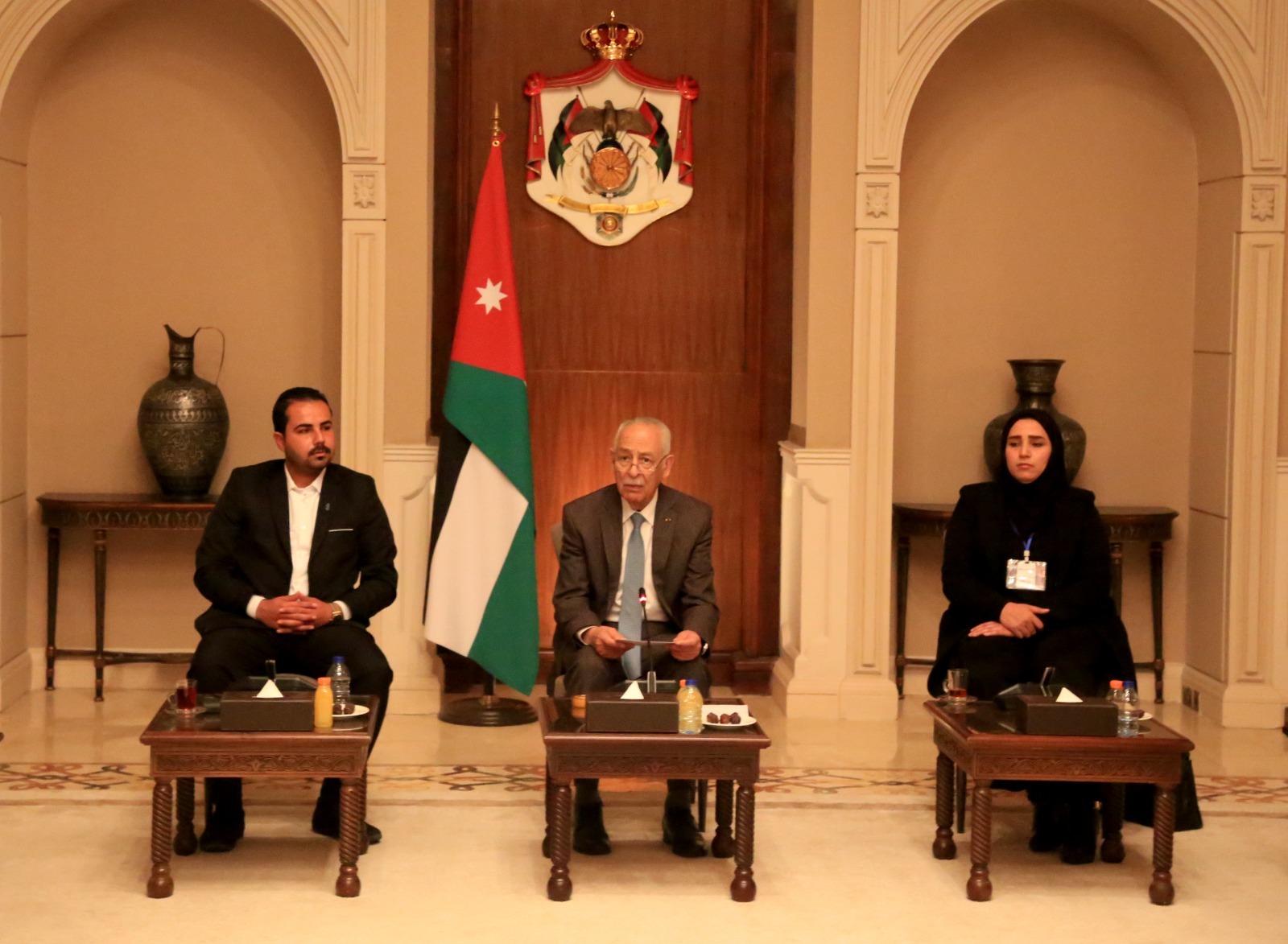 Madar Al-Saa Images 0.18318958272063668