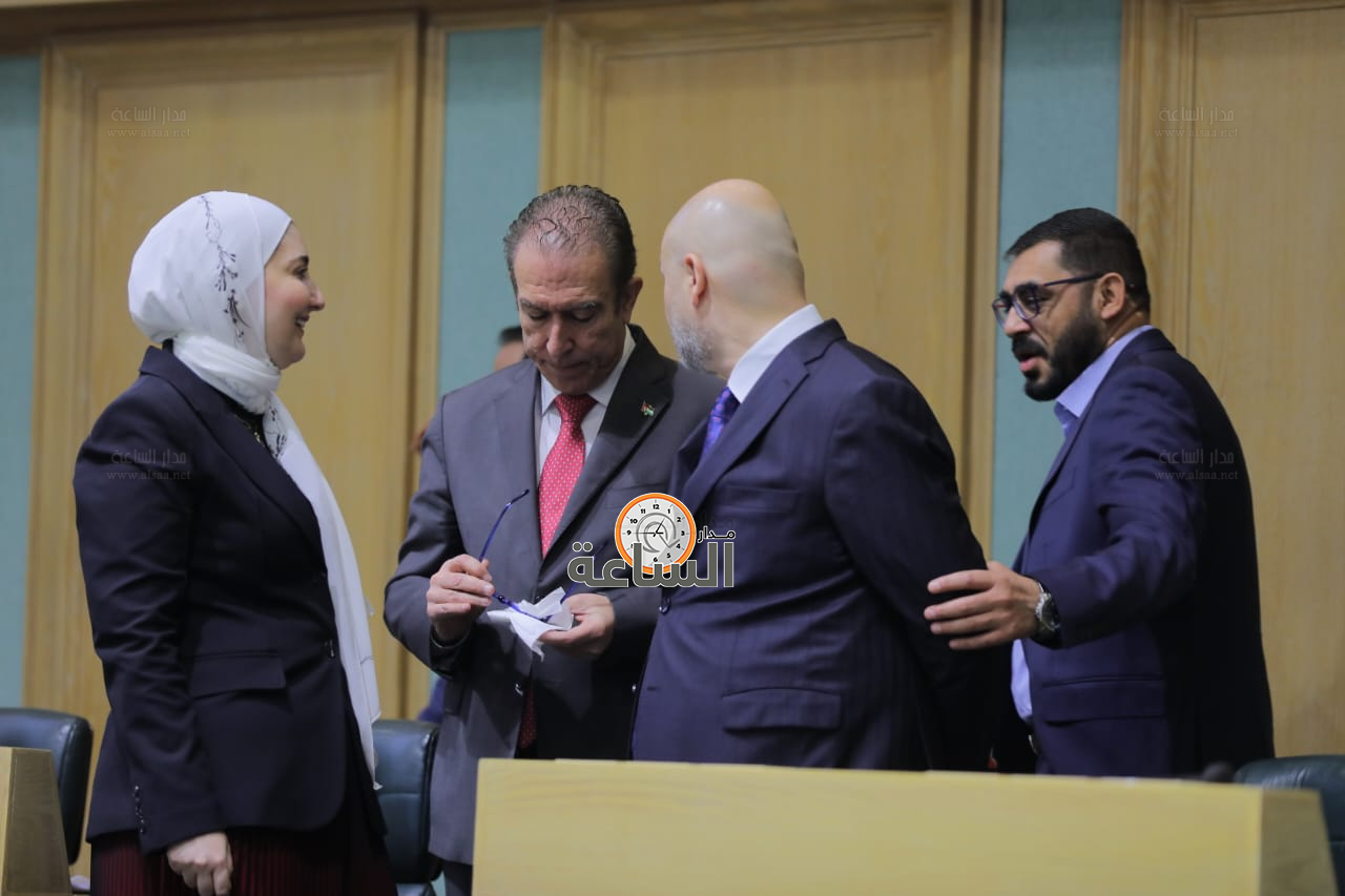 Madar Al-Saa Images 0.6697933268087024