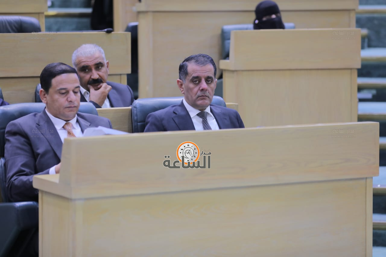 Madar Al-Saa Images 0.9623421033955499