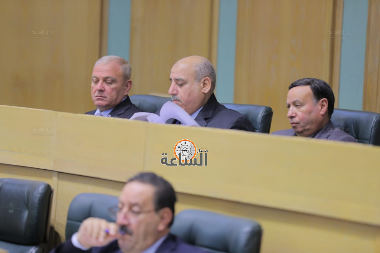 Madar Al-Saa Images 0.40501253603328746