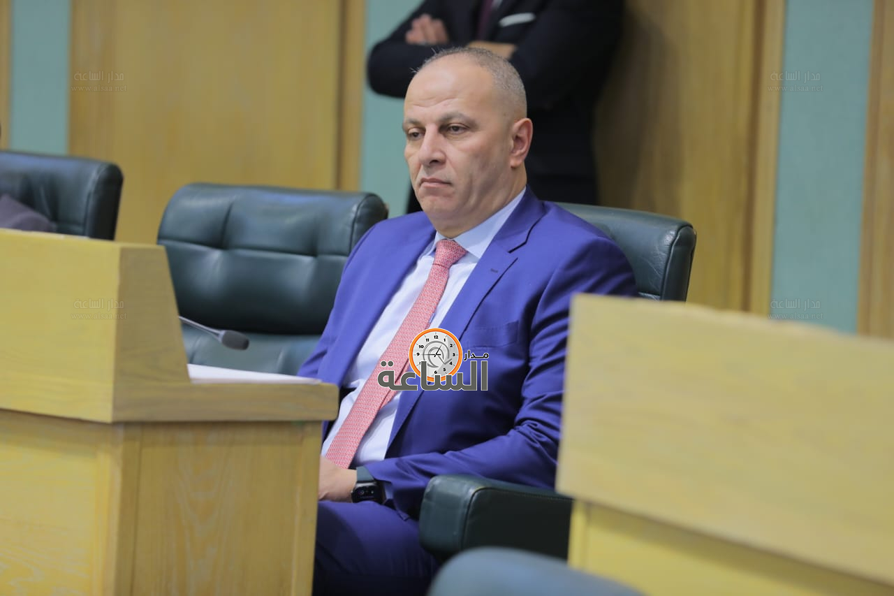 Madar Al-Saa Images 0.7169792184465096