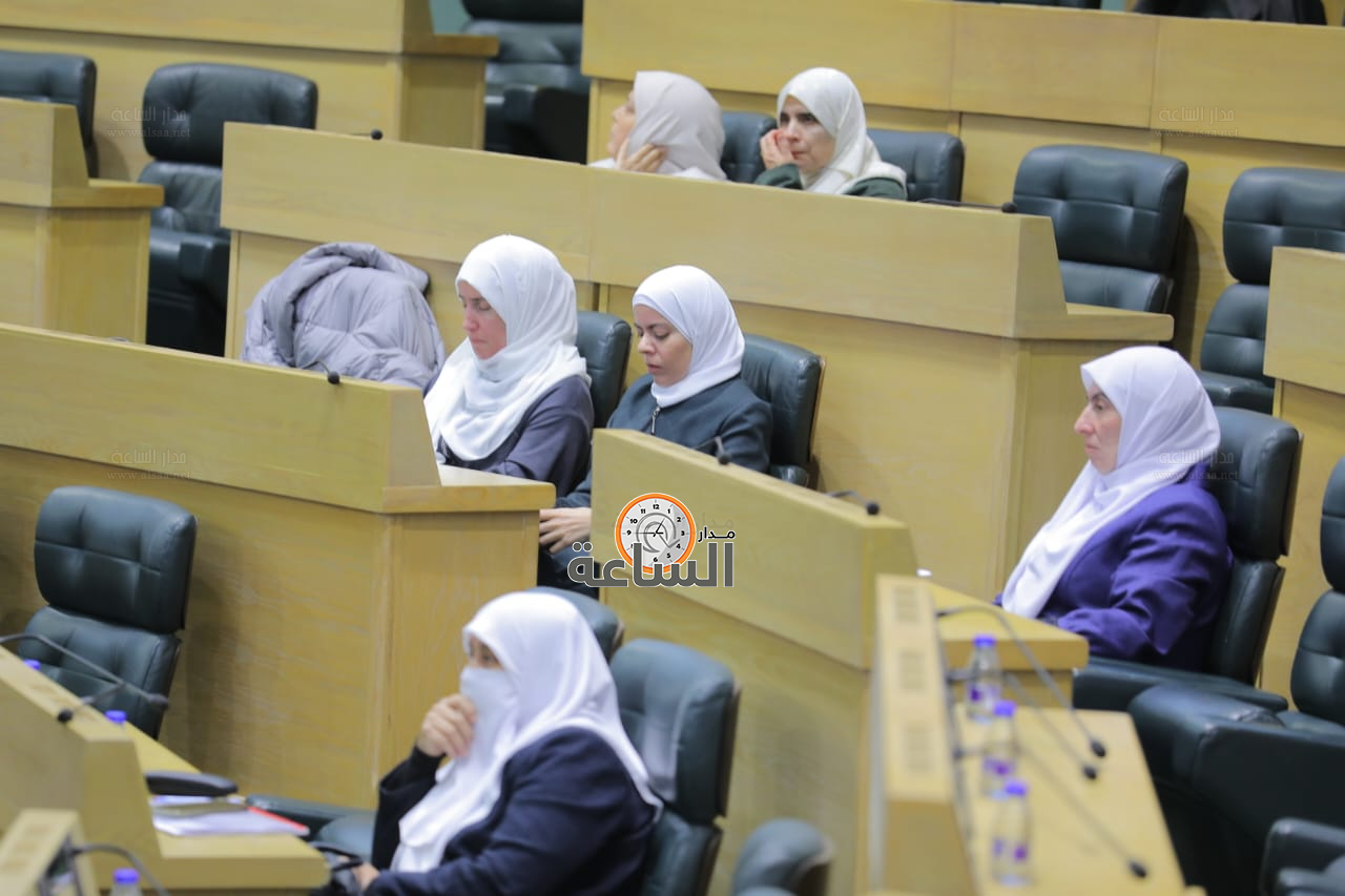 Madar Al-Saa Images 0.15171384390085163