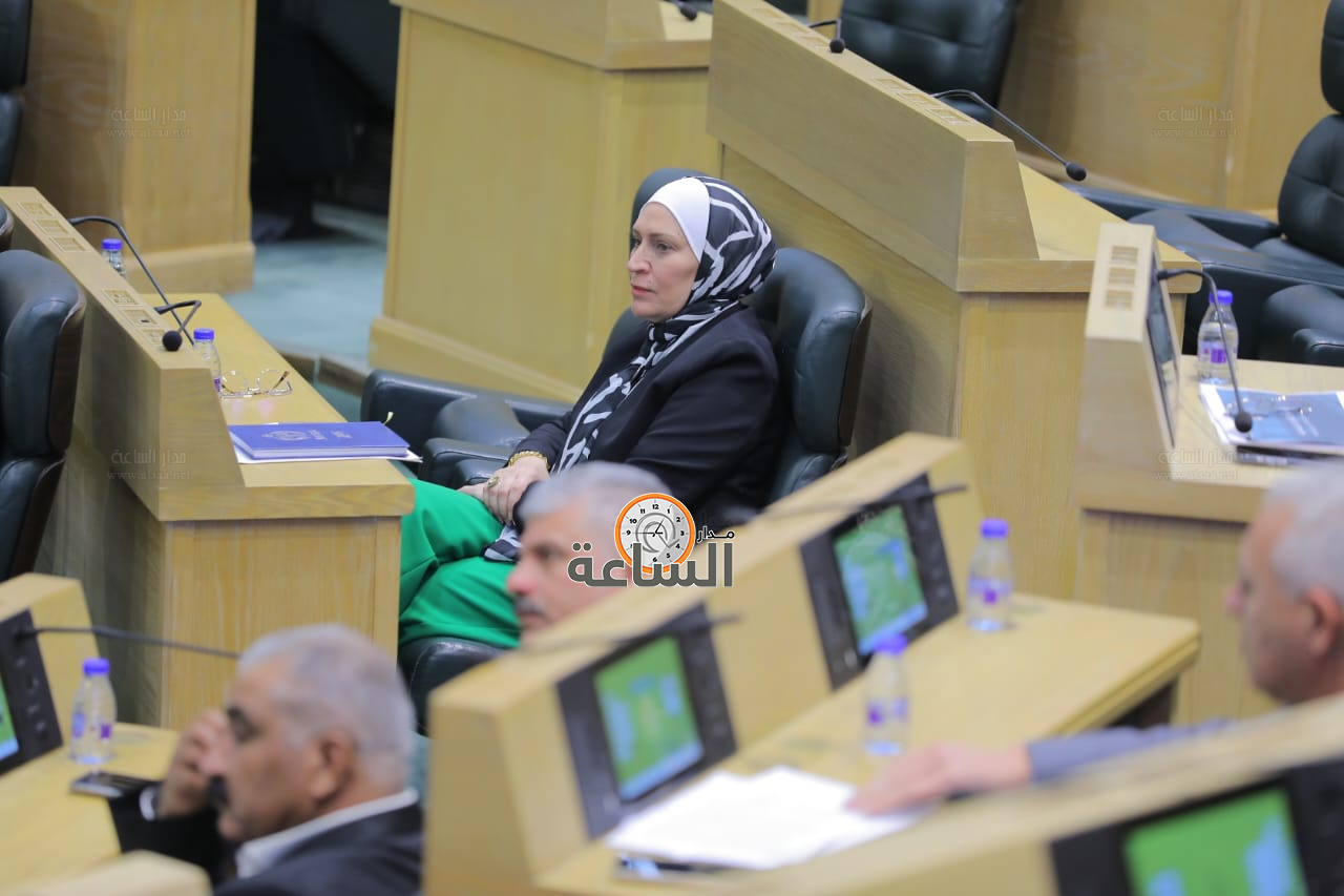 Madar Al-Saa Images 0.527705560009559