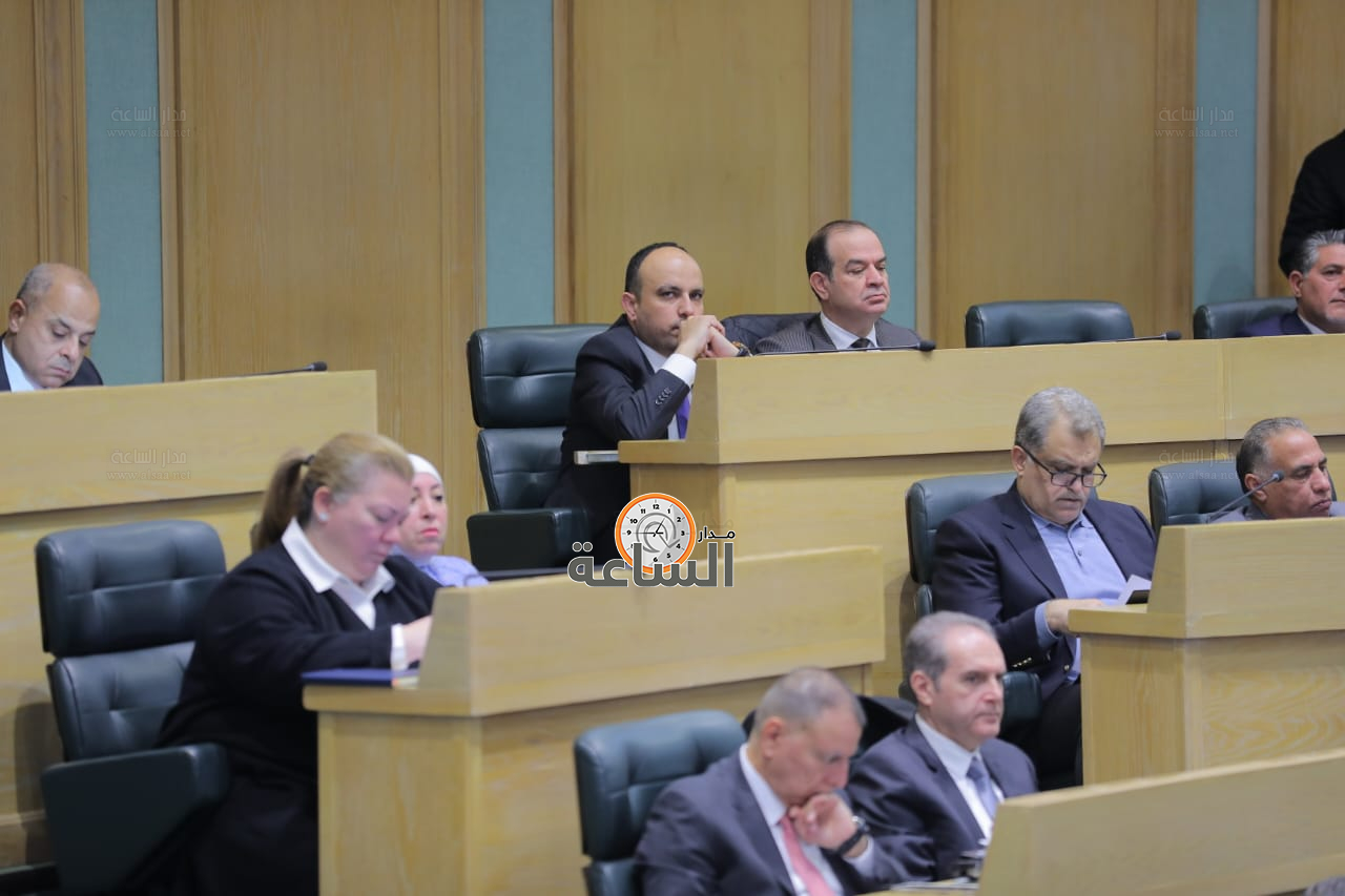 Madar Al-Saa Images 0.06075413399512186