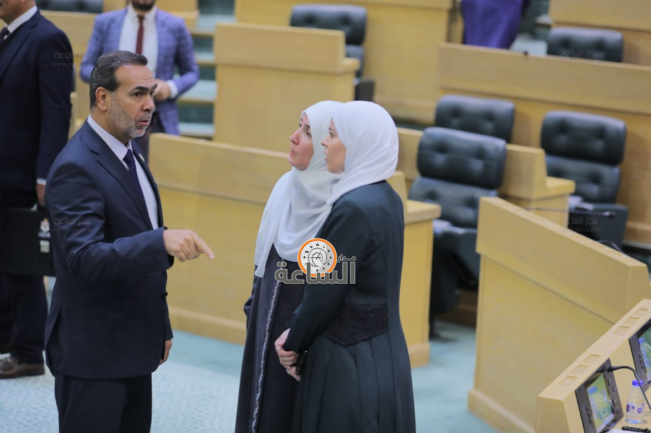 Madar Al-Saa Images 0.9957698827430086