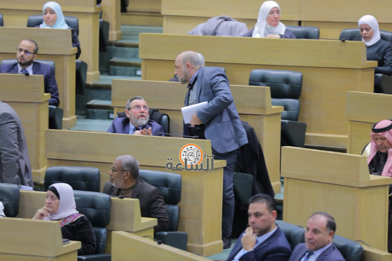 Madar Al-Saa Images 0.040698008060301216