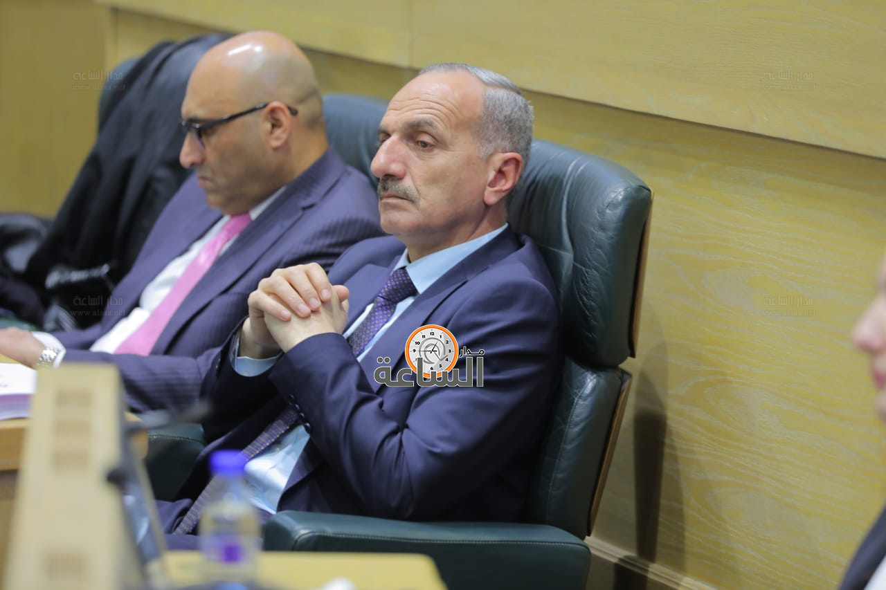 Madar Al-Saa Images 0.319811655677938