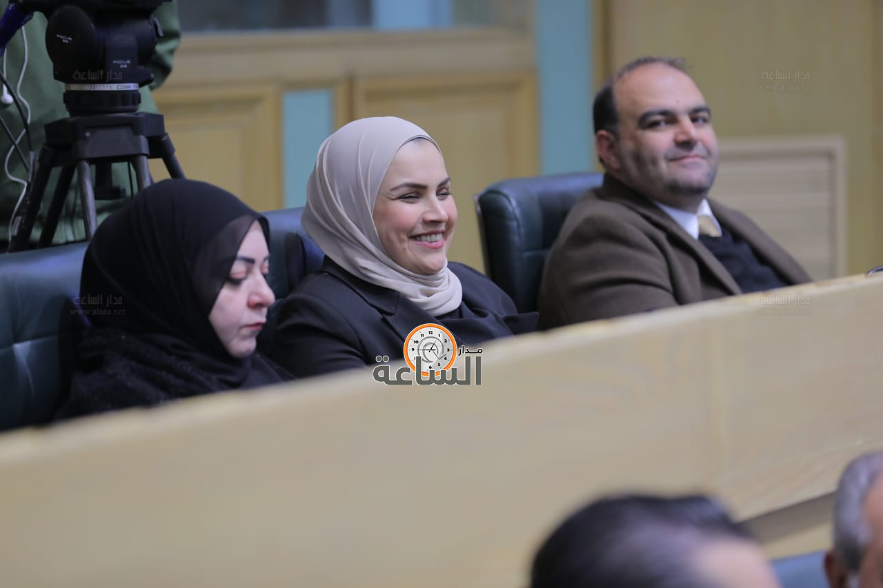 Madar Al-Saa Images 0.3897644623227976