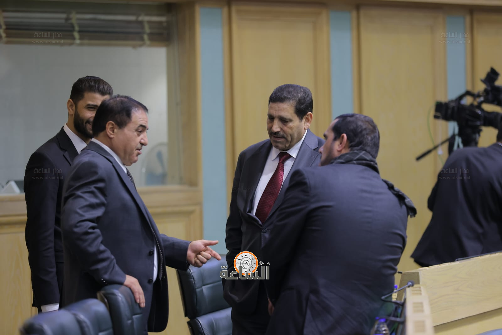 Madar Al-Saa Images 0.06074743748716527