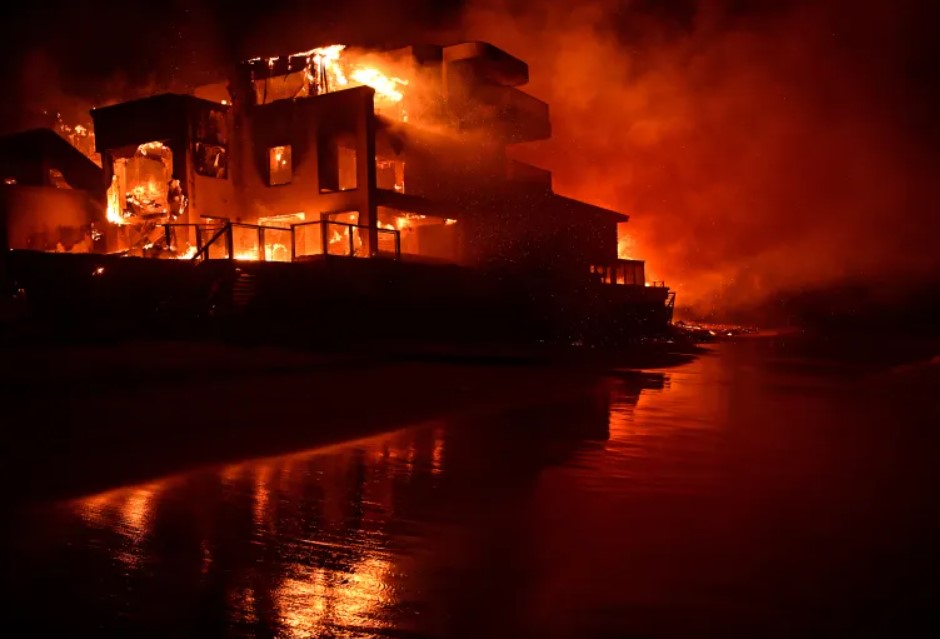 Madar Al-Saa Images 0.5641332997039818