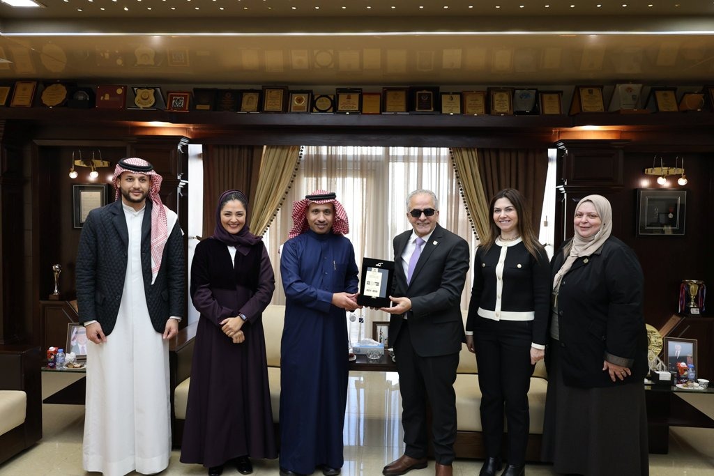 Madar Al-Saa Images 0.9453682307106321