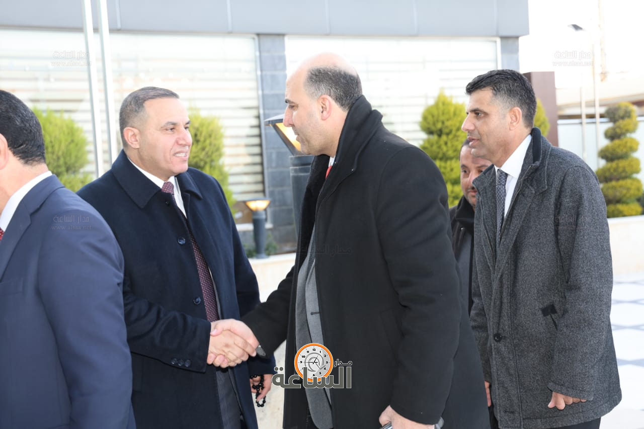 Madar Al-Saa Images 0.06693948927501703