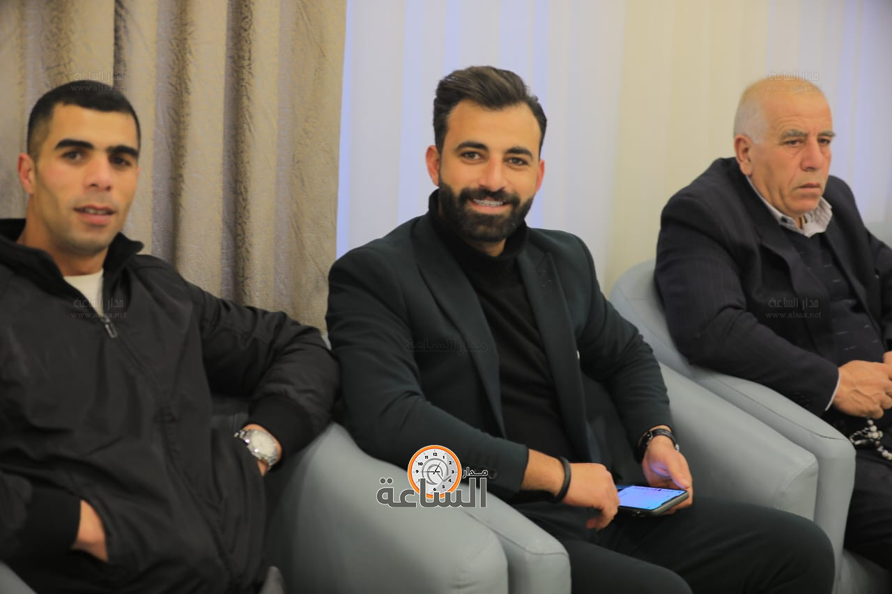 Madar Al-Saa Images 0.595661411981254