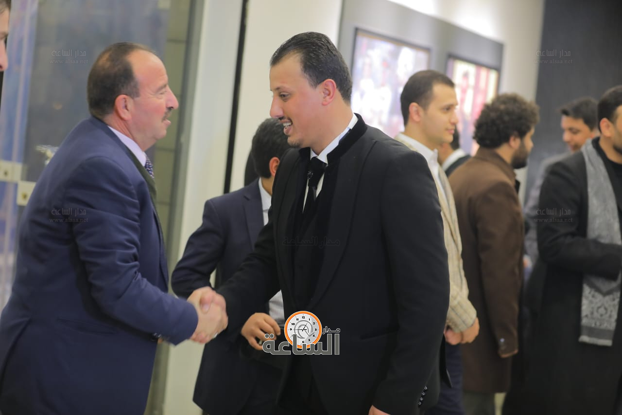 Madar Al-Saa Images 0.38377098885792105