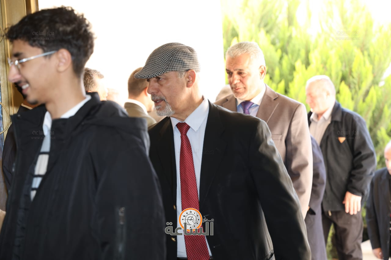 Madar Al-Saa Images 0.36074454078677975